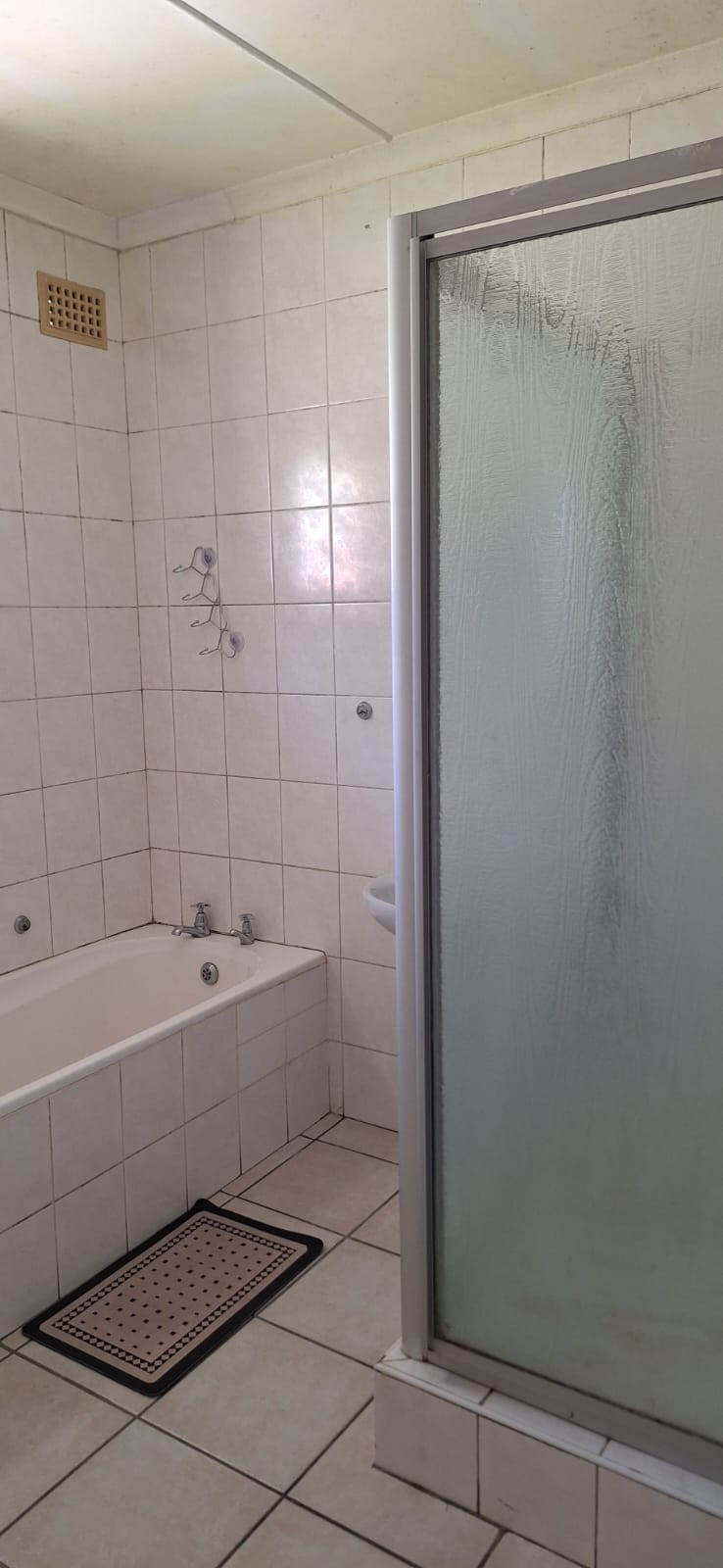 5 Bedroom Property for Sale in Gonubie Eastern Cape